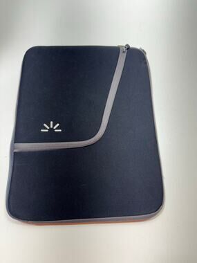 Case Logic 14.4” Laptop Sleeve Cover Zipper Black Office Professional School